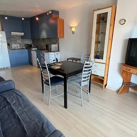Bonito Piso En Con Piscina Y Parking Apartment Roses